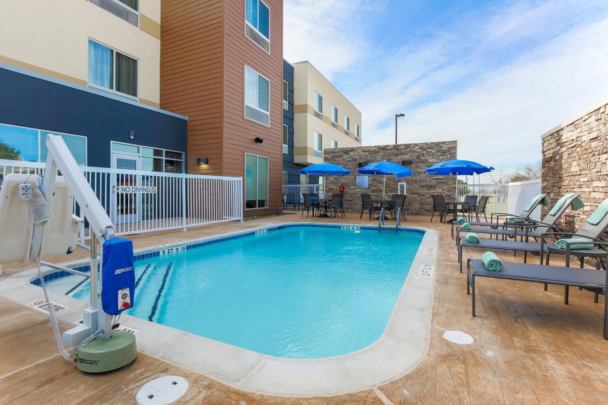 Fairfield Inn & Suites By Marriott Cuero Kültér fotó